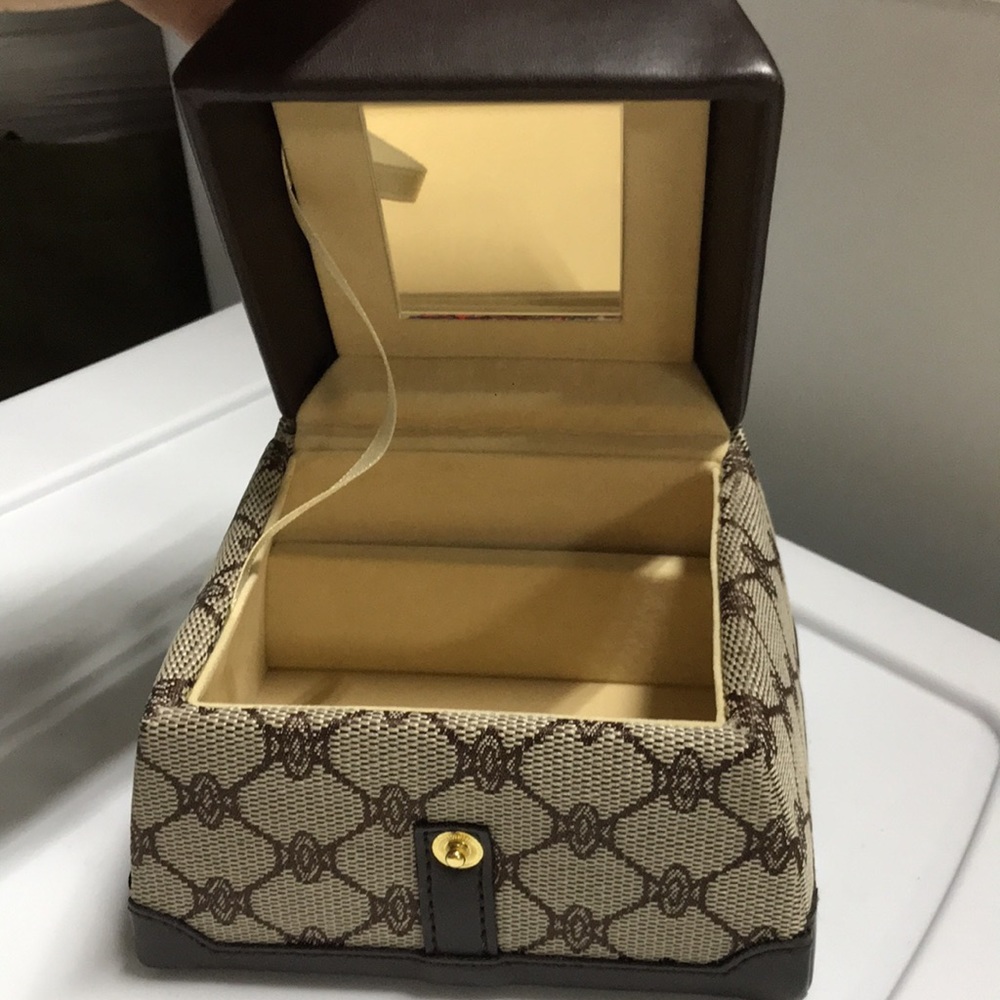 Small jewelry purse